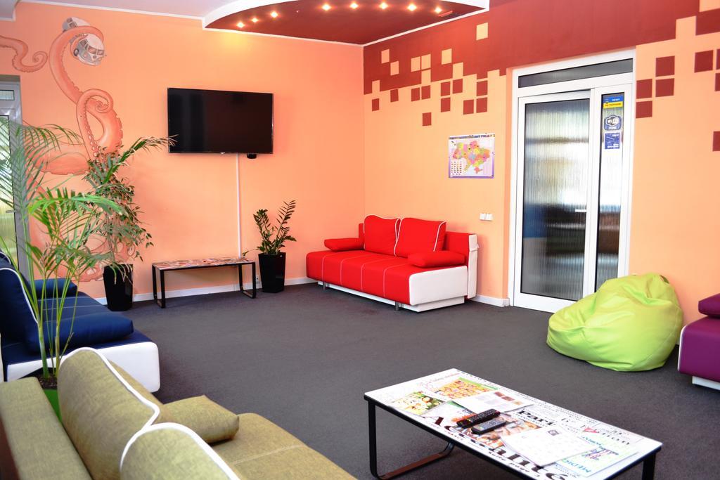 Wanted Hostel Λβιβ Εξωτερικό φωτογραφία