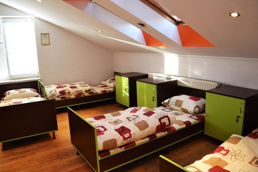 Wanted Hostel Λβιβ Εξωτερικό φωτογραφία